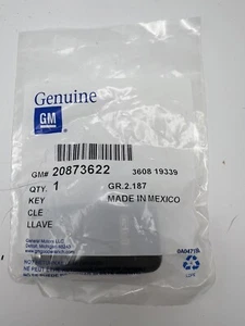 GMC GM Keyless Entry Key Fob Remote Transmitter 20873622 OEM w/KEY - Picture 1 of 4