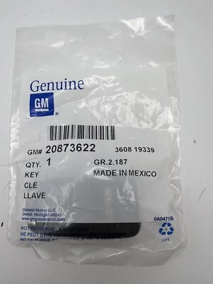 GMC GM Keyless Entry Key Fob Remote Transmitter 20873622 OEM w/KEY - Image 1 of 4