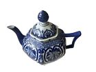BOMBAY - Blue & White Willow Floral Hearts Teapot With Lid, 48oz Capacity