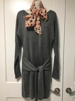 Vestido Forever 21 Gris Mezcla Lana Corbata Frontal Manga Larga, Talla L (Más Pequeño) Foto 1 de 4