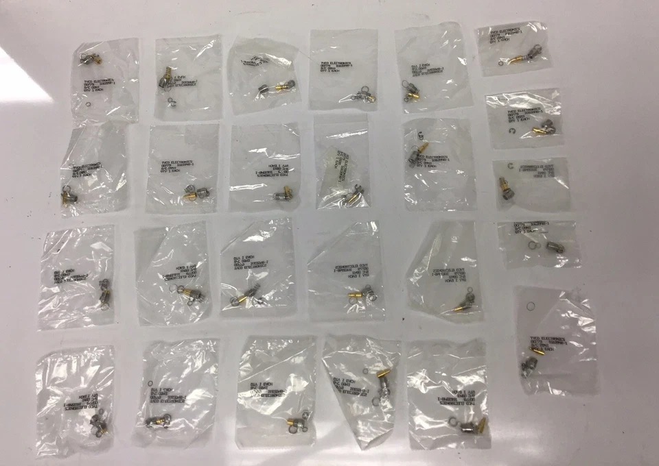 26 NOVO Tyco 1663948-1 Conector Coaxial OSP Painel Flutuante Alimentação-Thru Cabo Jack - Imagem 1 de 4