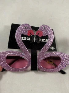 Kids Sunglasses Shaped As Flamingo Pink Glitter - Picture 1 of 6