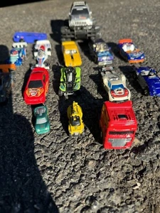 LOT OF SMALL COLLECTIBLE DIECAST cars commercial Airliners airplanes etc Realtoy - Picture 1 of 18