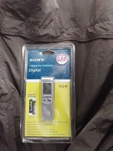 NEW Sony IC Digital Voice Recorder ICD-B300 New In Package - Picture 1 of 2