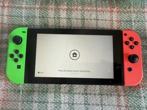 Nintendo Switch Console with Joy-Con, Dock And OEM 256 GB SD Card - Picture 1 of 9