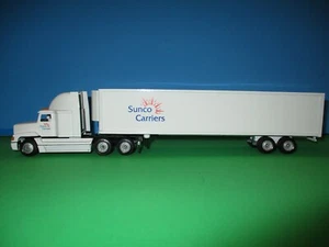 Winross Sunco Carriers Diecast Truck, 1:64 Scale Tractor Trailer Semi Twinscrew - Picture 1 of 9