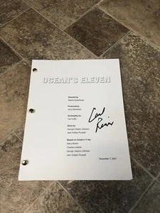CARL REINER SIGNED AUTOGRAPHED OCEAN’S ELEVEN 11 FULL MOVIE SCRIPT SAUL BLOOM - Picture 1 of 4