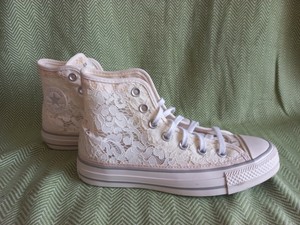 chucks creme