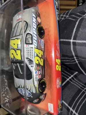 Winners Circle Die Cast 1:24 Jeff Gordon #24 DuPont Chevy Monte Carlo - Image 1 of 4