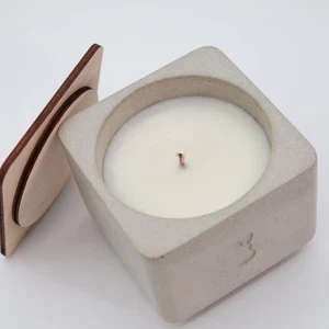 Betonkerze mit Deckel - Sojawachs und Citronella Duft gegen Mücken Geschenkidee - Bild 1 von 5