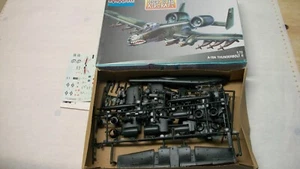 Monogram Modellbausatz im Maßstab 1:72 eines A-10A Thunderbolt - Bild 1 von 1