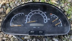 2002 - 2006 DODGE SPRINTER 2500 DASH INSTRUMENT CLUSTER GAUGE SPEEDOMETER 02-06 - Picture 1 of 3