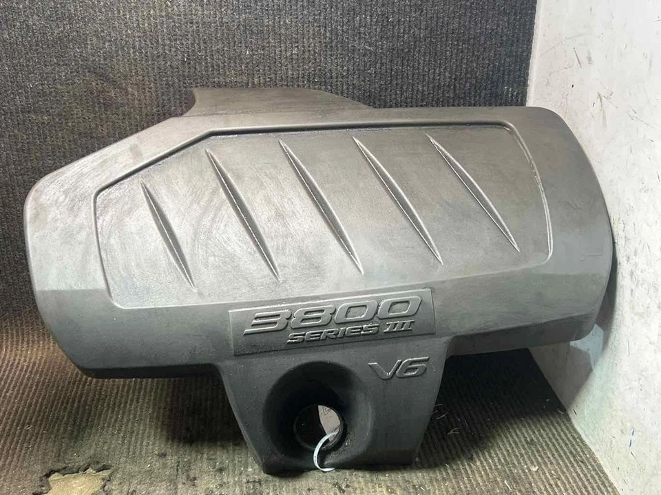Fits 2004-2008 Pontiac grand Prix, 3.8L Engine Cover, OEM:12597609 - Image 1 of 4