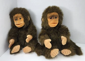 2 marionetas de mano Hosung Baby Monkey de colección cara flocada chirrido 1994 felpa de 14 pulgadas - Imagen 1 de 18