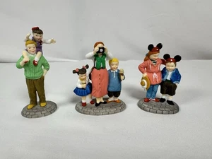 Dept 56 Disney Parks Family Heritage Village Series Set of 3 Box 5354-6 - Picture 1 of 11