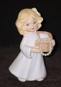 Vintage Angel Figurine Treasure Chest Pearls EHW ENT Roman Taiwan 1988 - Picture 1 of 6