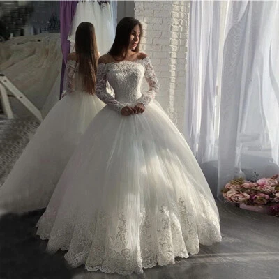 Tulle Princess Wedding Dresses Boat Neck Lace Applique Buttons Back Bridal Gowns - Image 1 of 4