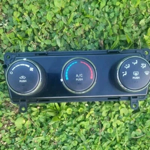 2009-2010 Dodge Challenger AC Heater Climate Control Temperature Unit OEM - Picture 1 of 2