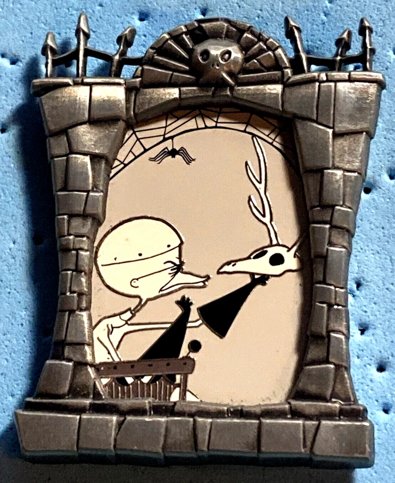 PIN DISNEY WDW 2019 PESADILLA ANTES DE NAVIDAD DR. FINKELSTEIN & BONEDEER Foto 1 de 1