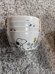 Set of 4 Peanuts Snoopy Spring Bamboo Tidbit Bowls - Picture 1 of 5