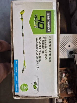 Sierra de poste Greenworks 40V 8 pulgadas (alcance Mx 11 pies) viene completa con batería y cargador Foto 1 de 4