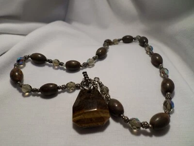 Chunky Tribal Polished Agate Stone Toggle Clasp Choker Necklace - Image 1 of 3