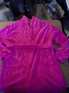 NWT HOTEL SPA COLLECTION PINK/HOTPINK HERRINGBONE PLUSH ROBE ONE SIZE FITS MOST - Picture 1 of 10