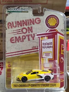 GreenLight Running on Empty 2021 Chevy Corvette Stingray Coupe SHELL WEAR ON PAC - Picture 1 of 6