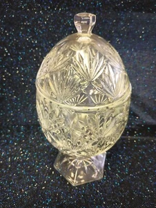 Kristall geschliffenes Glas Standfuß Ei Süßigkeiten Schale 9" Teleflora Geschenke - Bild 1 von 5