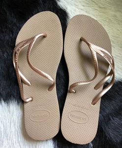 Havaianas Women's Flip Flops Sandal Trong Gold, Size US 9/10w - Picture 1 of 12