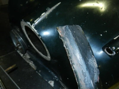 Guardabarros delanteros de fibra de vidrio para Jaguar MK II Foto 1 de 4