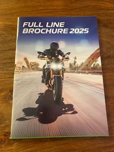 Kawasaki Full Range Prospekt 2025 - UK Ausgabe inkl. Ninja, Z, E-1, Vulcan, Versys - Bild 1 von 6