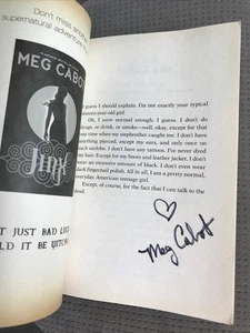 2010 Meg Cabot signiert The Mediator: Shadowland and Ninth Key - PB Trade - Bild 1 von 4