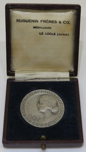 MEDALLA DE PLATA ANTIGUA ASOCIACIÓN SUIZA DE TIRO EN ESTUCHE CON NOMBRE - Imagen 1 de 4