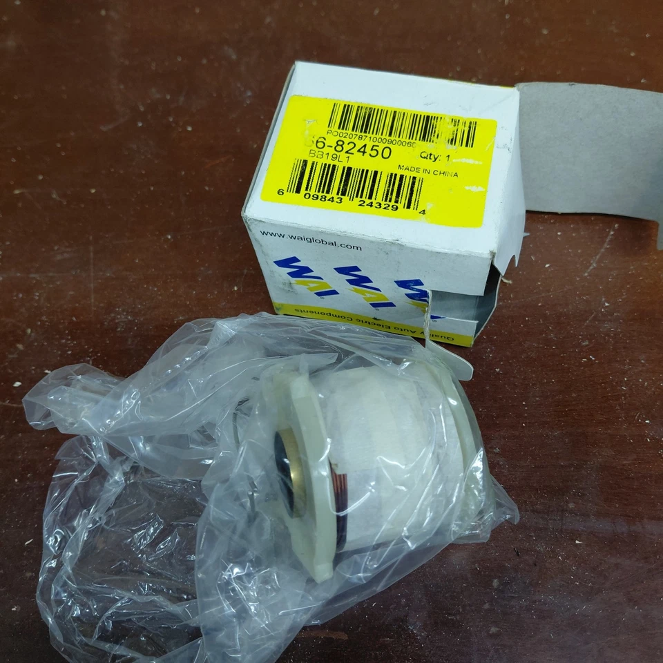 Solenoid coil 66-82450 - Image 1 of 1