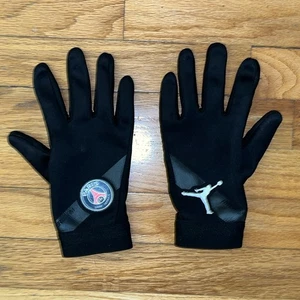 Guantes de fútbol Nike Air Jordan Paris Saint Germain negros hipercálidos talla pequeña - Imagen 1 de 6