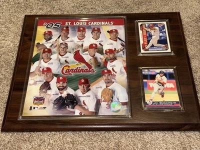 St Louis Cardinals Collectors Set (plaque, Pins, And Pics) - Image 1 of 4