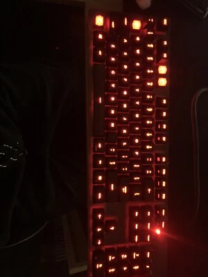 Teclado para juegos Logitech Foto 1 de 2