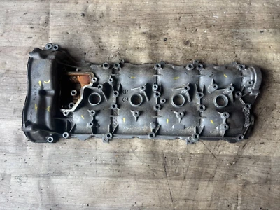 MERCEDES BENZ S550 S600 CL550 OEM 5.5 V8 LEFT SIDE CYLINDER HEAD VALVE COVER - Image 1 of 3