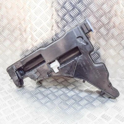 AUDI A4 8W2, B9 1.4 TFSI Fensterwaschtank 8W0955451L 8W0250 Petrol 110kw 2017 - Bild 1 von 4