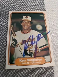 1982 Fleer # 179 Ken Singleton- autographed card BALTIMORE ORIOLES EXCELLENT - Picture 1 of 3