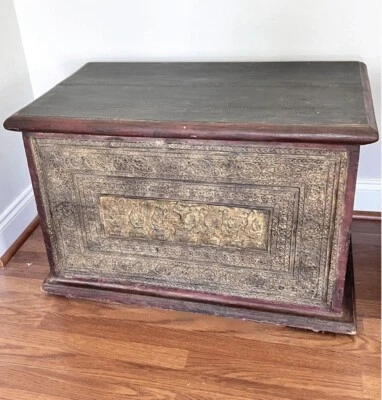 19th Century Carved Wooden Burmese Chest - Image 1 of 4