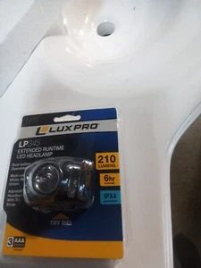 Faro LED LUXPRO 210 lúmenes impermeable 6 modos multicolor resistente a golpes NUEVO - Imagen 1 de 3