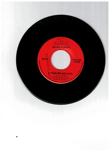 Julian Flenoy FUNK 45 (KMA KMA-7-005) Turn Me Out PROMO NM/NM+ - Imagen 1 de 2