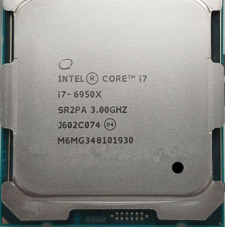 Intel Core i7 Extreme 6950X 3.00GHz 10 Core SR2PA LGA2011-3  CPU scratched  - Image 1 of 1
