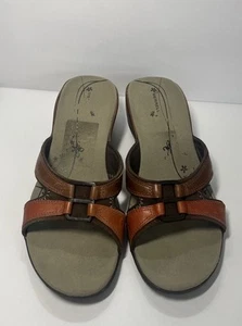 Merrell Sandals Womens Size 10 Dewberry Brown Leather Wedge Heel Slip On Boho - Picture 1 of 6