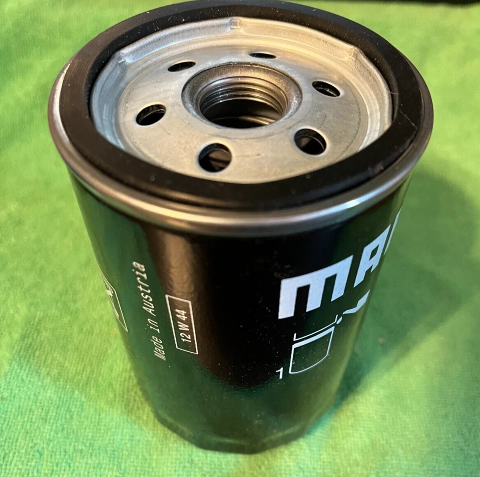 NOS OE Mahle-Austria Oil Filter for Mercedes 190E 260E 300E, CE SE SEL TE, Lotus Foto 1 de 1