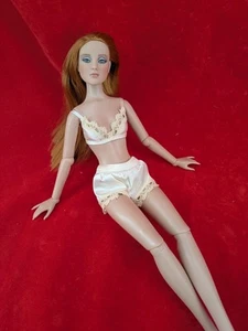 2009 Robert Tonner Tyler Antoinette Bloom 16 Zoll Modepuppe #T9FBD02 lange Haare - Bild 1 von 17