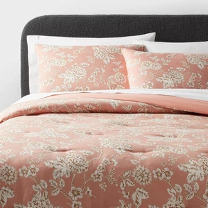 Full/Queen Traditional Floral Print Comforter and Sham Set Light Pink - - Picture 1 of 5