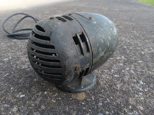 Vintage Federal Electric Co. 12 Volt Siren, Bullet Siren, Model 160-A - Picture 1 of 12